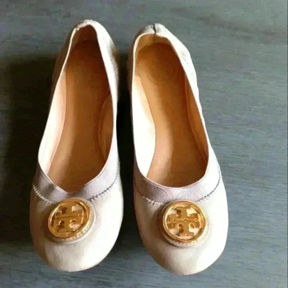 Tory Burch Caroline Flats - Picture 1 of 12